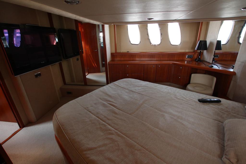 19LOA s yacht