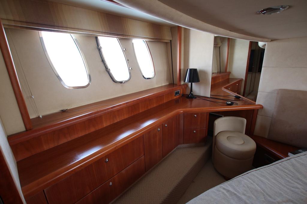 23LOA s yacht