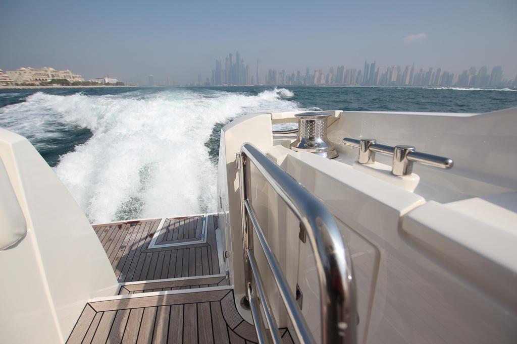 24LOA s yacht
